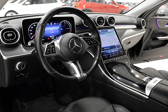 Mercedes-Benz C300 9 of 28