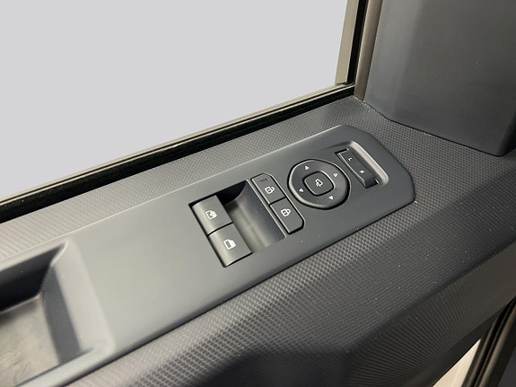 Kia PV5 18 of 23