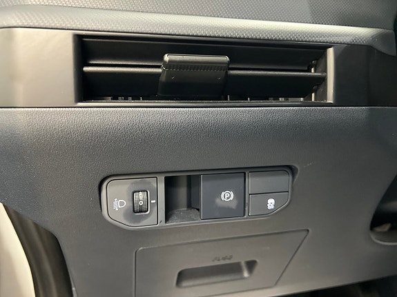 Kia PV5 19 of 23