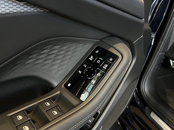 Audi A6 12 of 12