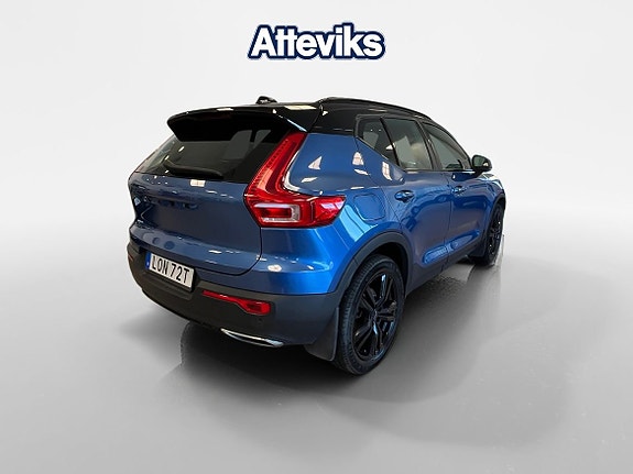 Volvo XC40 3 of 22