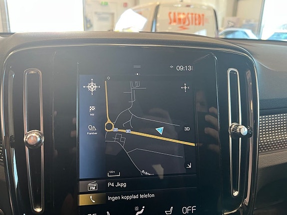 Volvo XC40 16 of 22