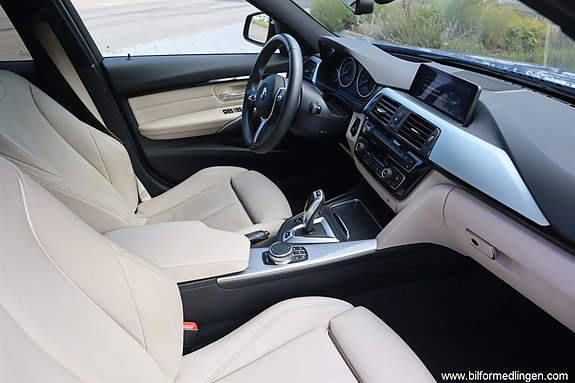BMW 330e 4 of 19