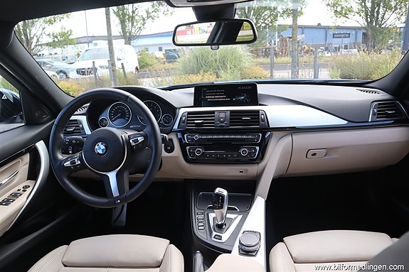 BMW 330e 5 of 19