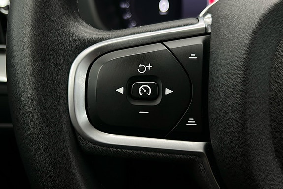 Volvo XC60 27 of 30