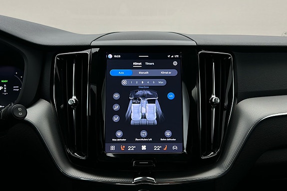Volvo XC60 22 of 30