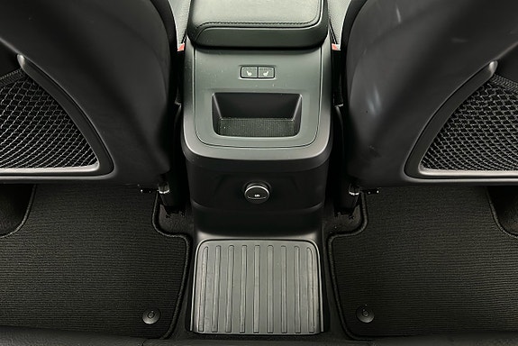 Volvo XC60 24 of 30