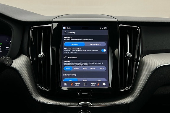 Volvo XC60 25 of 30