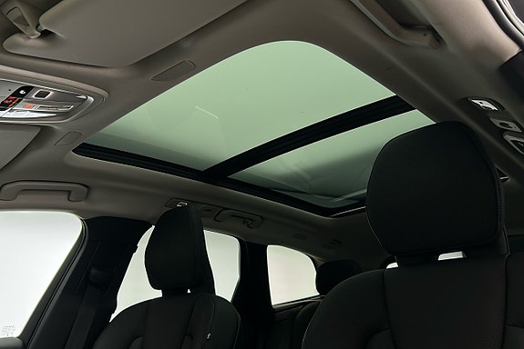 Volvo XC60 18 of 30