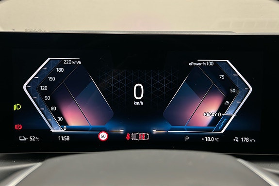 BMW i4 7 of 28