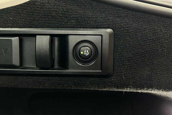 BMW i4 16 of 28