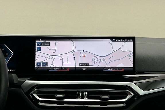 BMW i4 8 of 28