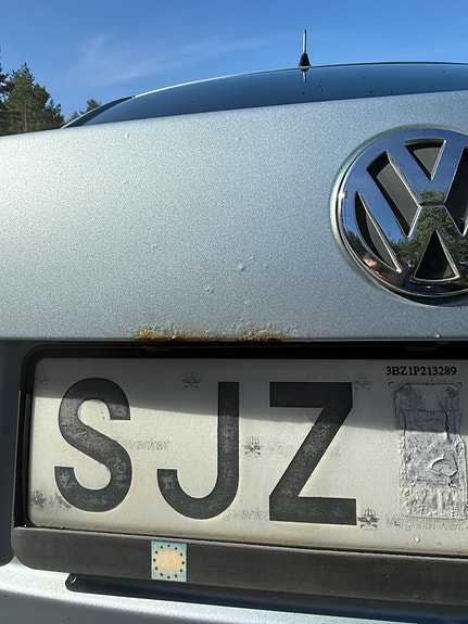 Volkswagen Passat 9 of 22