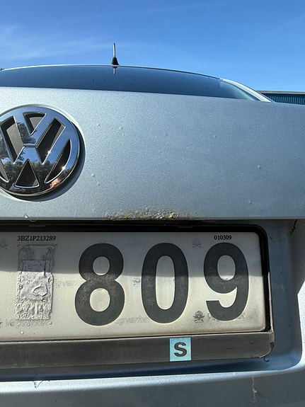 Volkswagen Passat 10 of 22