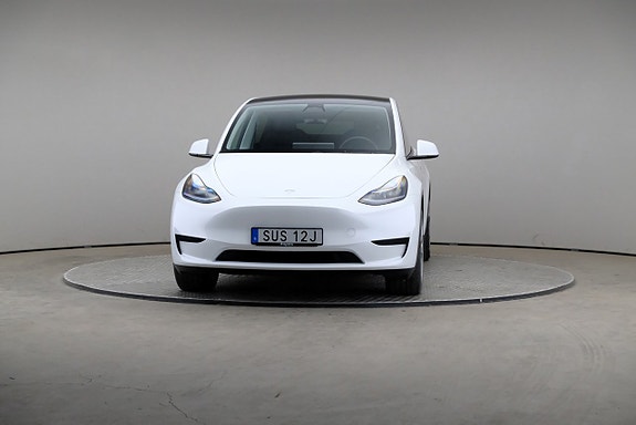 Tesla Model Y 3 of 27