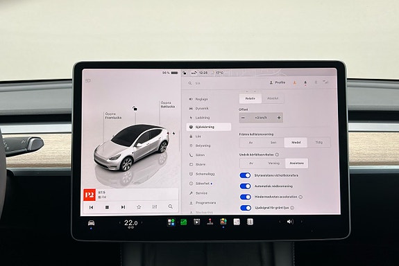 Tesla Model Y 26 of 27