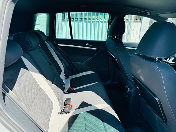 Volkswagen Tiguan 6 of 26