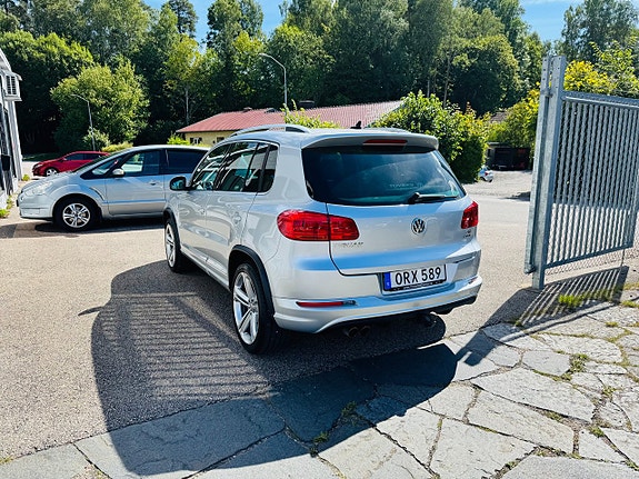 Volkswagen Tiguan 4 of 26