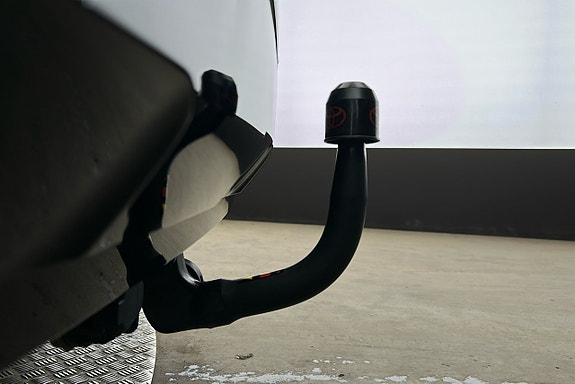 Toyota RAV4 Plug-in Hybrid 17 of 27