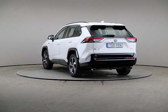 Toyota RAV4 Plug-in Hybrid 2 of 27
