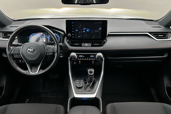 Toyota RAV4 Plug-in Hybrid 6 of 27