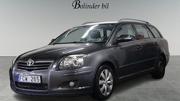 Toyota Avensis 3 of 18