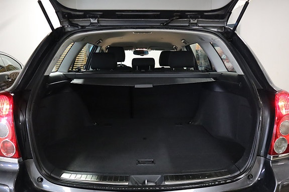 Toyota Avensis 15 of 18