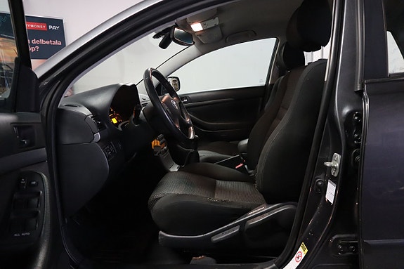Toyota Avensis 8 of 18