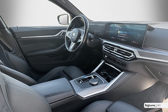 BMW i4 12 of 27