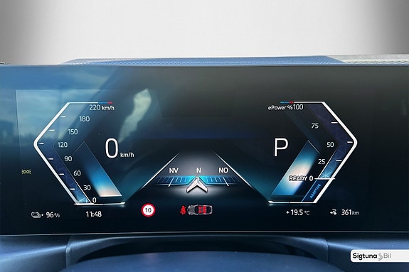 BMW i4 18 of 27