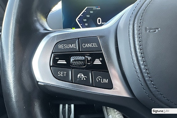 BMW i4 17 of 27