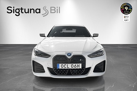 BMW i4 8 of 27