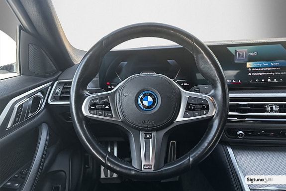 BMW i4 16 of 27