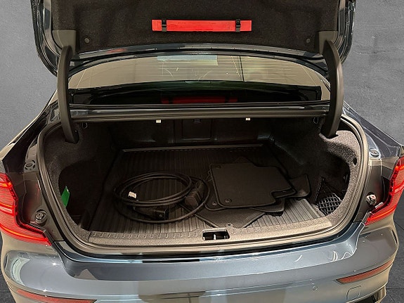 Volvo S60 7 of 11