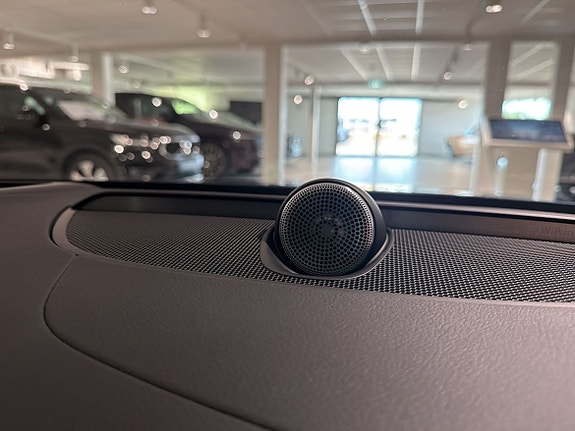 Volvo S60 8 of 11