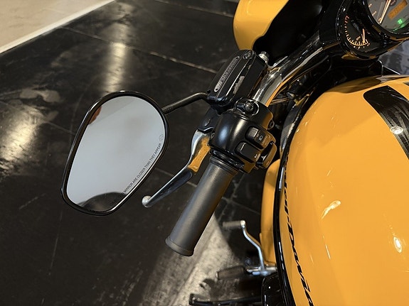 Harley-Davidson VRSCDX Night Rod Special 1.3 Låga mil Vance & Hines LED Mr Cap 12 of 23