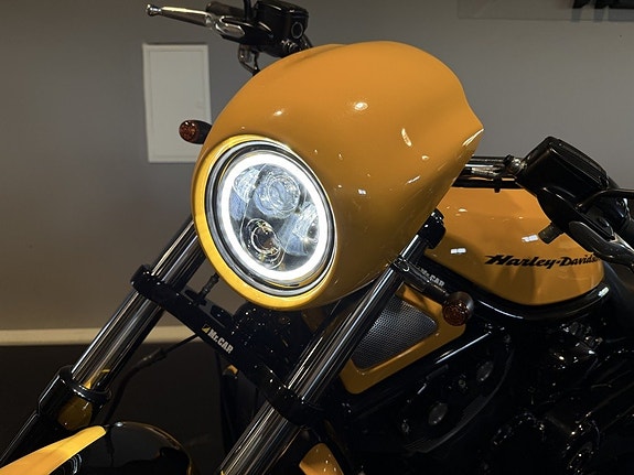 Harley-Davidson VRSCDX Night Rod Special 1.3 Låga mil Vance & Hines LED Mr Cap 10 of 23