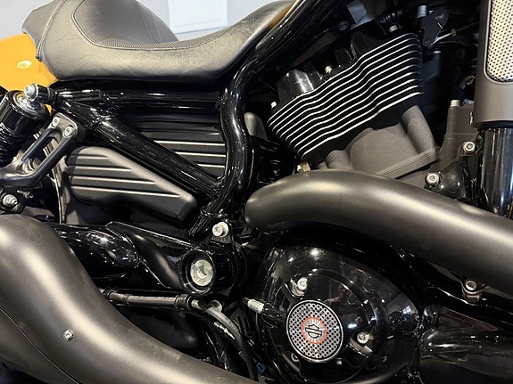 Harley-Davidson VRSCDX Night Rod Special 1.3 Låga mil Vance & Hines LED Mr Cap 16 of 23