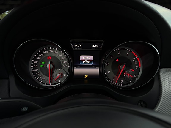 Mercedes-Benz CLA200 12 of 15