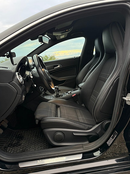 Mercedes-Benz CLA200 6 of 15