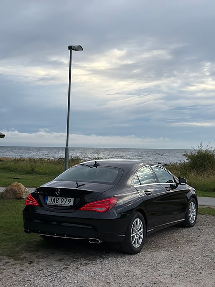 Mercedes-Benz CLA200 4 of 15