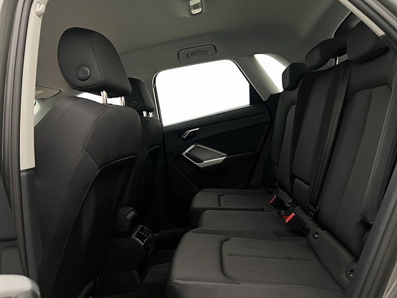 Audi Q3 10 of 26