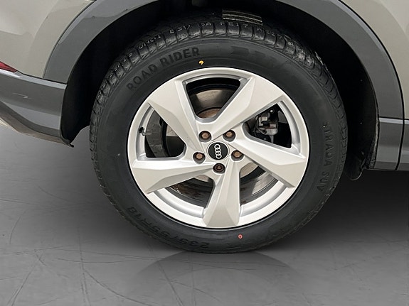 Audi Q3 25 of 26