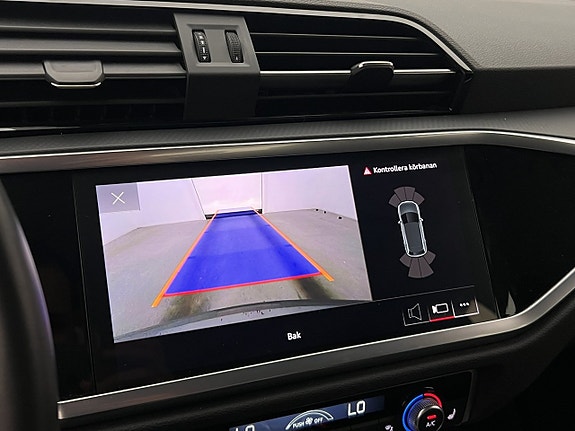 Audi Q3 18 of 26