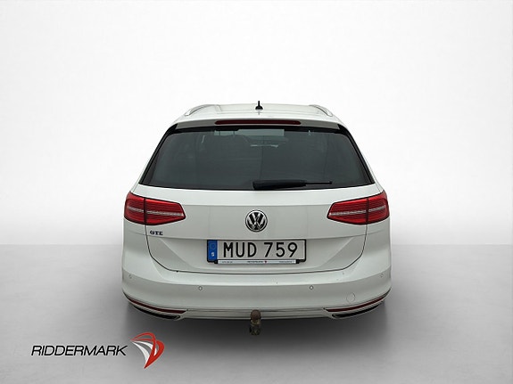 Volkswagen Passat 5 of 30