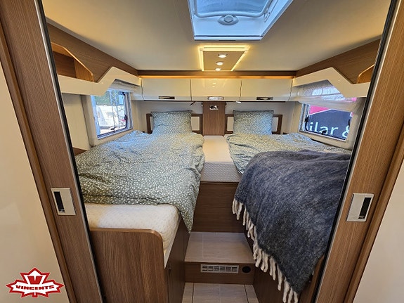 Bürstner I Elegance 910 *AC-bodel *Skinnklädsel *Ugn 11 of 30
