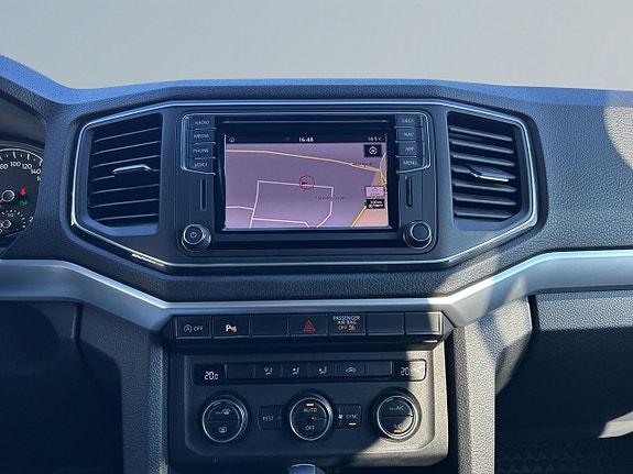 Volkswagen Amarok 11 of 27