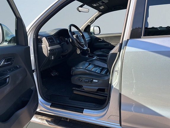 Volkswagen Amarok 7 of 27