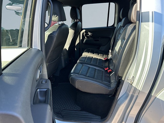 Volkswagen Amarok 13 of 27