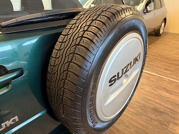 Suzuki Grand Vitara 12 of 17
